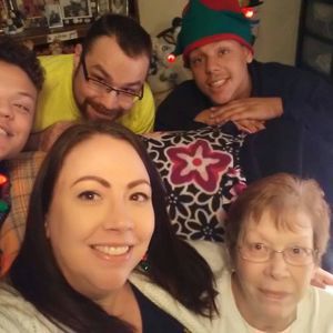 Meet your Posher, Iris